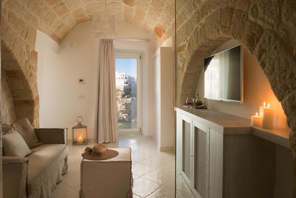 San Michele Suite Полиньяно-а-Маре Экстерьер фото